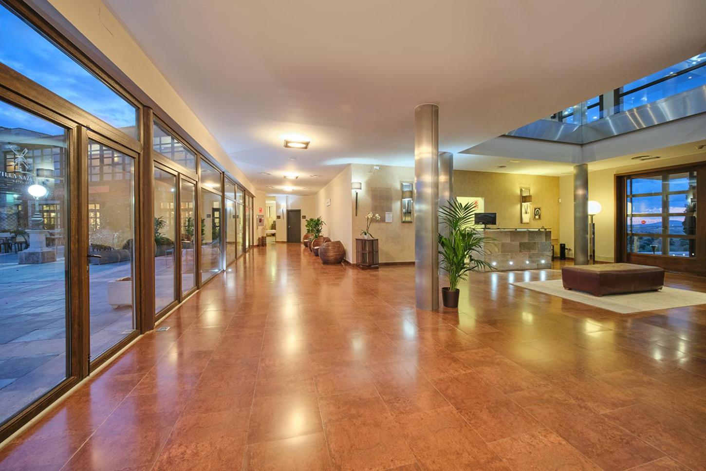 Hotel Spa Villa Nazules Chueca Bagian luar foto